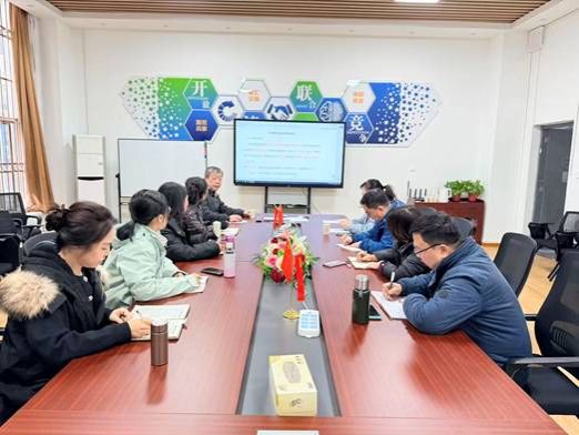 机械与材料工程学院邀请“七个五”首席专家刘军教授为自动化专业进行成果申报指导